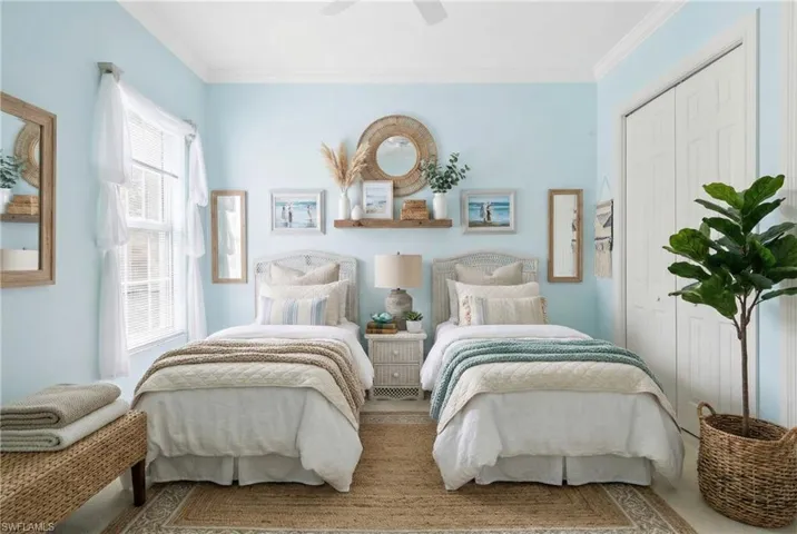 5025 Blauvelt Way 202, Naples, Florida 34105