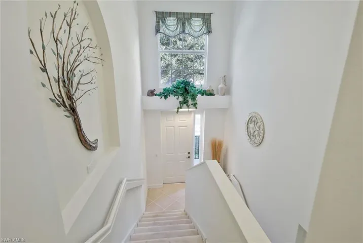 5025 Blauvelt Way 202, Naples, Florida 34105