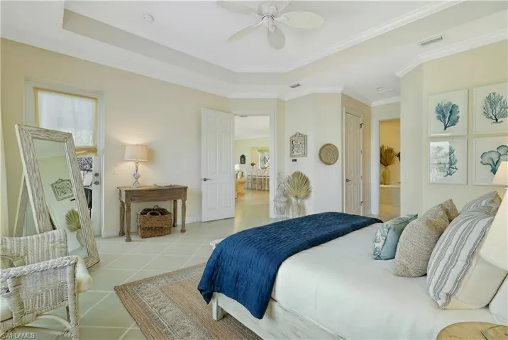 5025 Blauvelt Way 202, Naples, Florida 34105