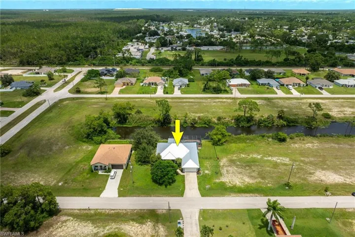 Birds eye view of property