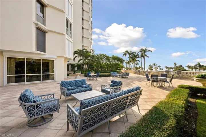 View of patio / terrace with an outdoor hangout area