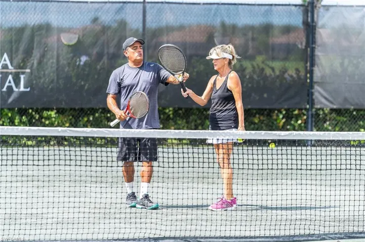 Active tennis program on  har-tru...Great way to meet your neighbors