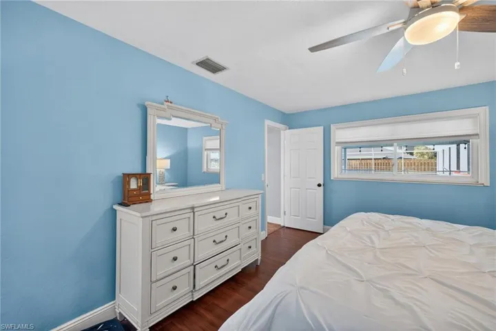 712 Se 32nd Ter, Cape Coral, Florida 33904