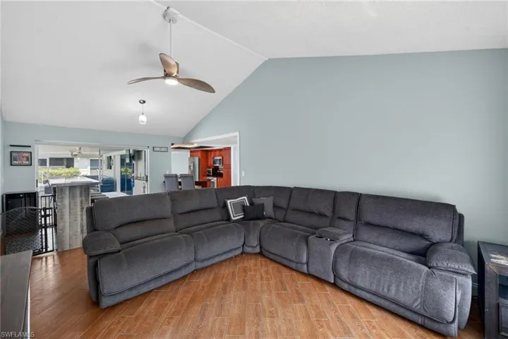 712 Se 32nd Ter, Cape Coral, Florida 33904