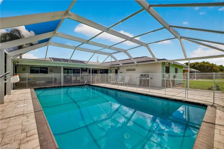 712 Se 32nd Ter, Cape Coral, Florida 33904