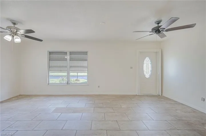63 Tangelo Ct, Lehigh Acres, Florida 33936