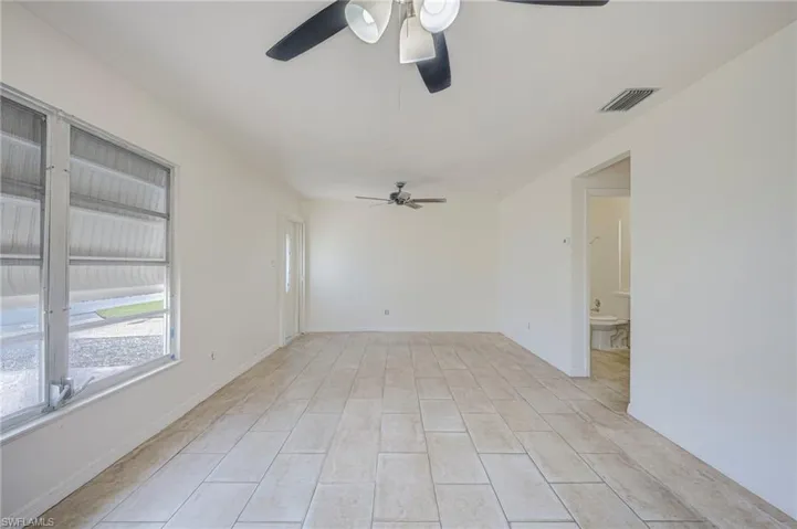 63 Tangelo Ct, Lehigh Acres, Florida 33936