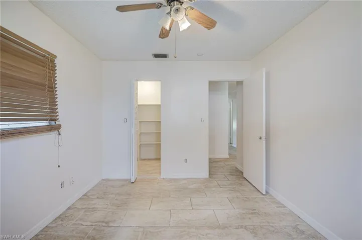 63 Tangelo Ct, Lehigh Acres, Florida 33936