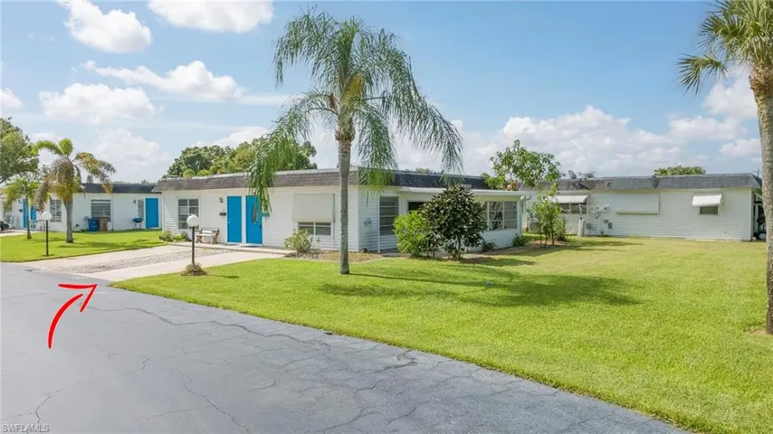63 Tangelo Ct, Lehigh Acres, Florida 33936