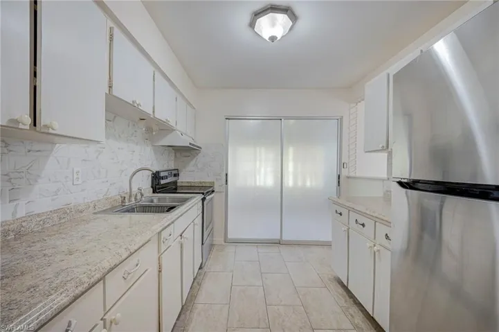63 Tangelo Ct, Lehigh Acres, Florida 33936