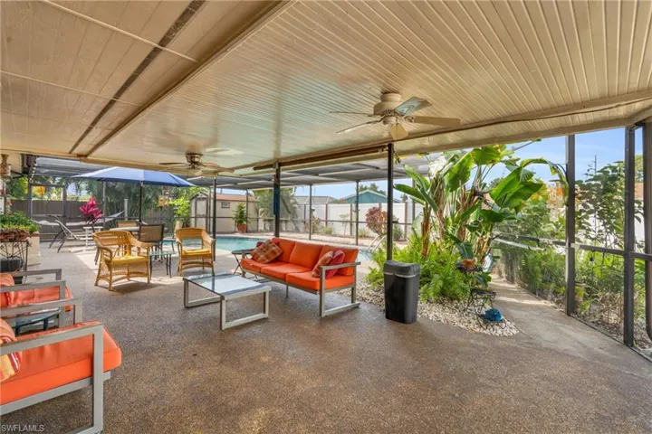 1055  Winsome  RD, North Fort Myers, FL 33903