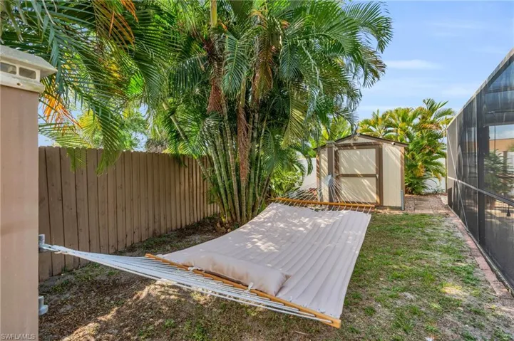 1055  Winsome  RD, North Fort Myers, FL 33903