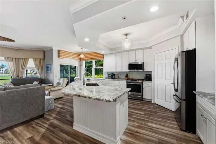 11040 Harbour Yacht Ct 102, Fort Myers, Florida 33908