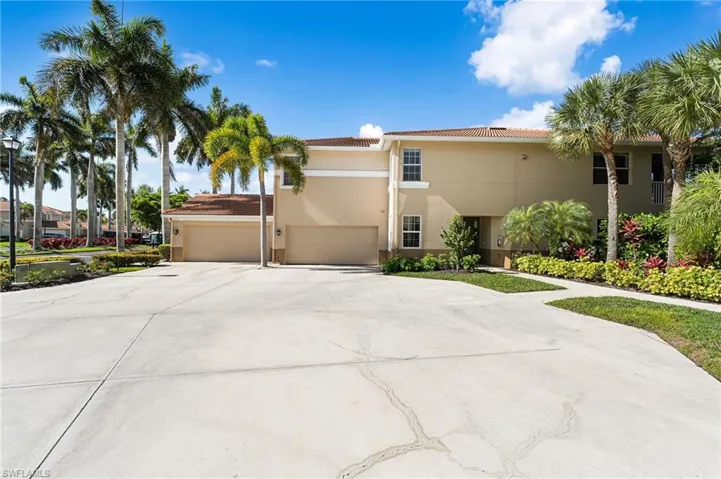 2 car enclosed garage