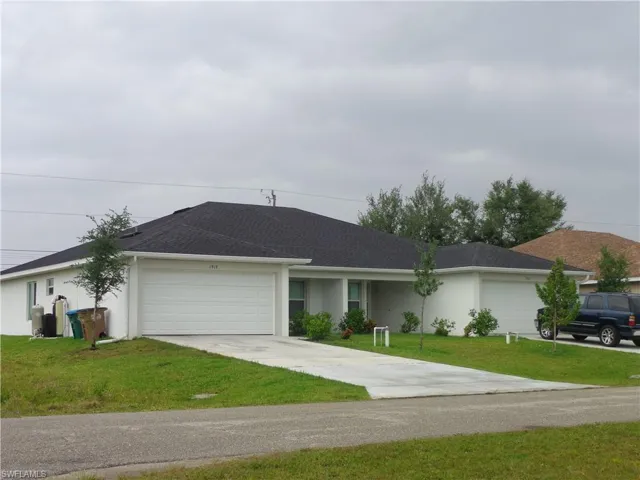 BEAUTIFUL CURB APPEAL,