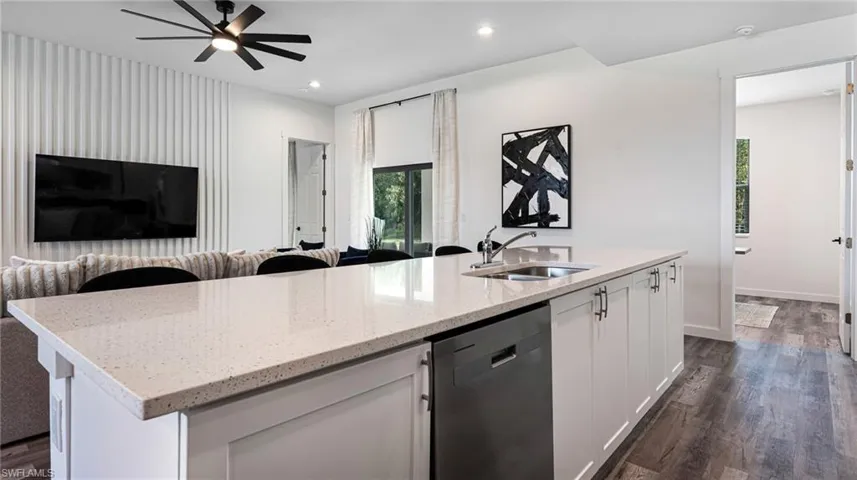417 NW 3rd LN, CAPE CORAL FL 33993
