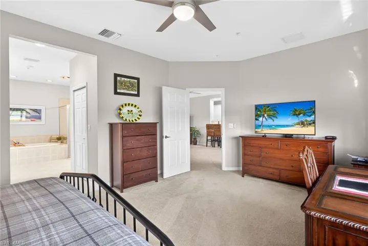 16521 Goldenrod Ln 102, Alva, Florida 33920