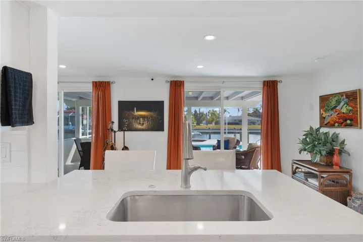 9 Fairview Blvd, Fort Myers Beach, Florida 33931