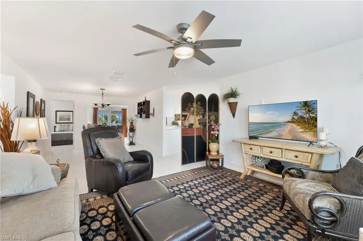 9 Fairview Blvd, Fort Myers Beach, Florida 33931