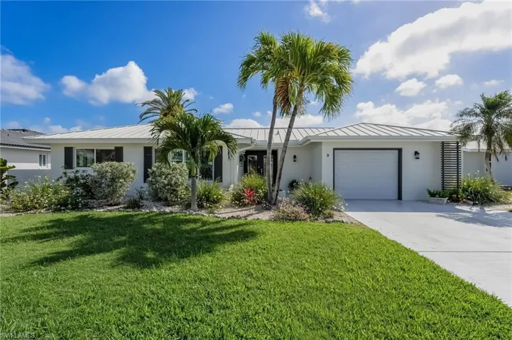 9 Fairview Blvd, Fort Myers Beach, Florida 33931
