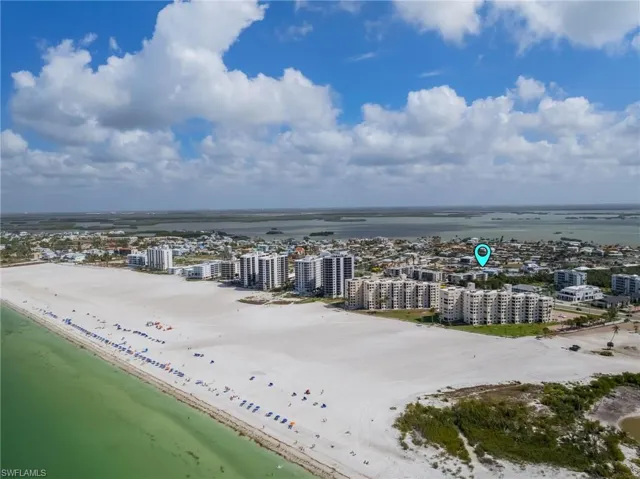 9 Fairview Blvd, Fort Myers Beach, Florida 33931