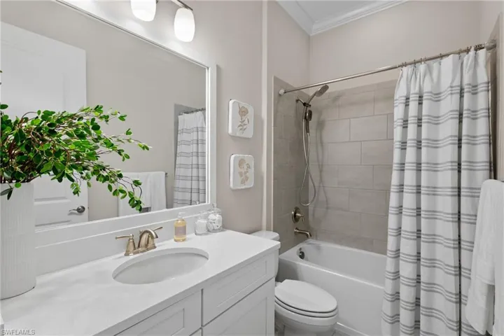 9642  Montelanico  LOOP, Naples, FL 34119