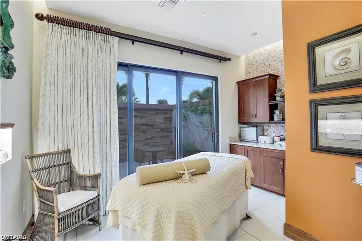 9642  Montelanico  LOOP, Naples, FL 34119