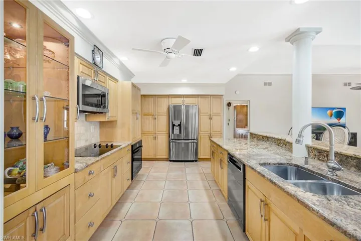 So much cabinet and counter space in this LARGE kitchen -- plenty of room for at least two chefs!