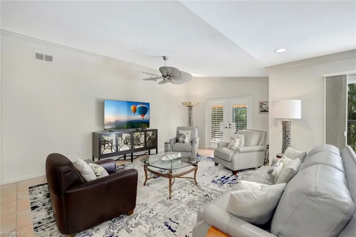 This home is so light, bright, and airy!