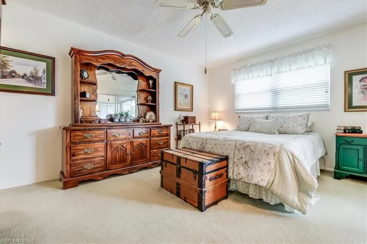 5451 Rattlesnake Hammock RD # 207D, NAPLES FL 34113