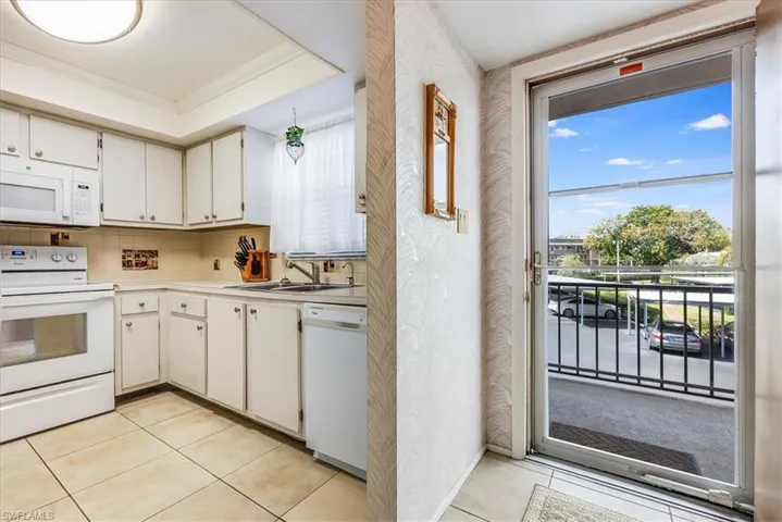 5451 Rattlesnake Hammock RD # 207D, NAPLES FL 34113