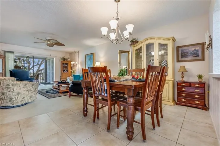 5451 Rattlesnake Hammock RD # 207D, NAPLES FL 34113