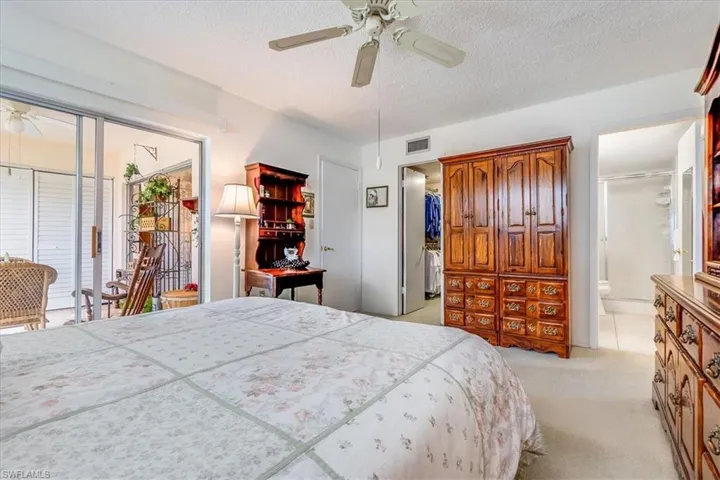 5451 Rattlesnake Hammock RD # 207D, NAPLES FL 34113