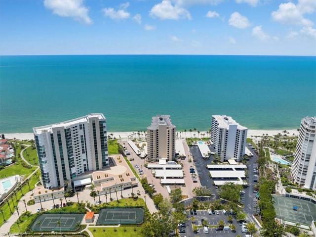Surfsedge Building in middle.