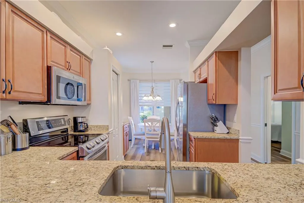 9716 Willow WAY, Estero, FL 33928,225033638