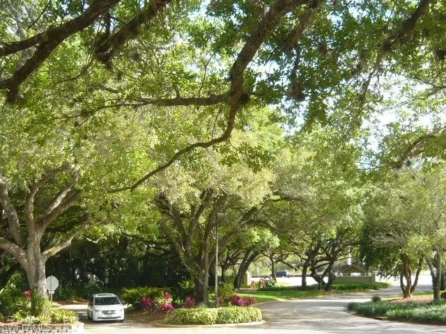 9716 Willow WAY, Estero, FL 33928,225033638