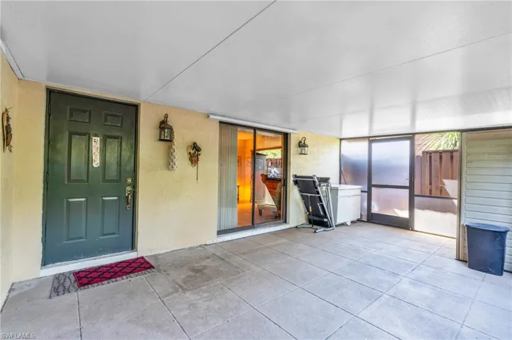 5202  Cedarbend  DR, Fort Myers, FL 33919