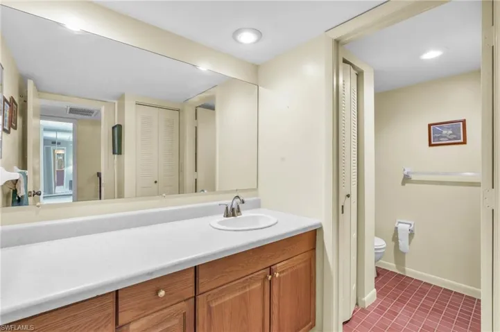 5202  Cedarbend  DR, Fort Myers, FL 33919