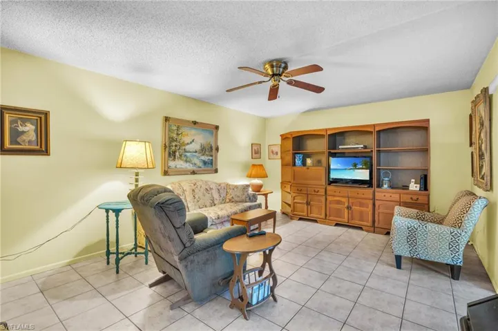 5202  Cedarbend  DR, Fort Myers, FL 33919