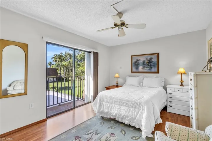 5202  Cedarbend  DR, Fort Myers, FL 33919