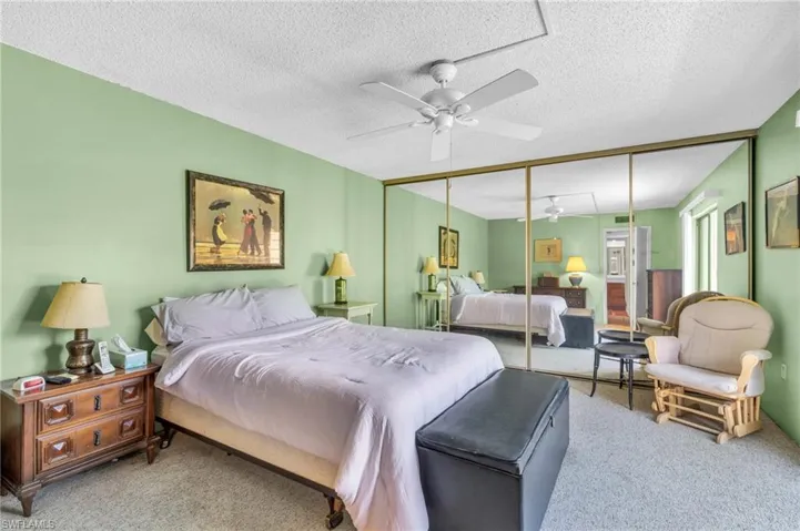 5202  Cedarbend  DR, Fort Myers, FL 33919