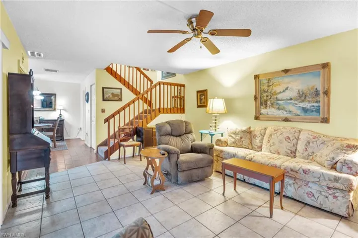 5202  Cedarbend  DR, Fort Myers, FL 33919