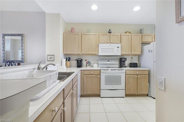 17100 Bridgestone CT # 305, FORT MYERS FL 33908