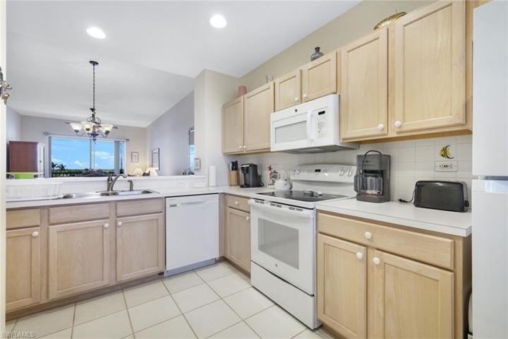 17100 Bridgestone CT # 305, FORT MYERS FL 33908