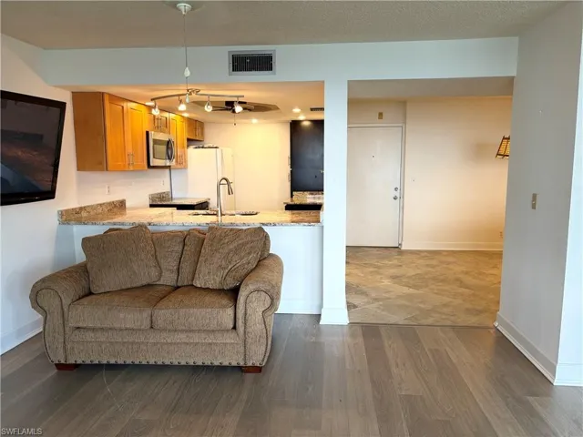 3490 N Key  DR, North Fort Myers, FL 33903
