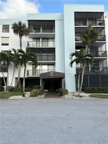 3490 N Key  DR, North Fort Myers, FL 33903