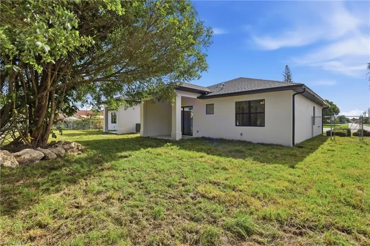1819 Sunshine Blvd, Naples, Florida 34116