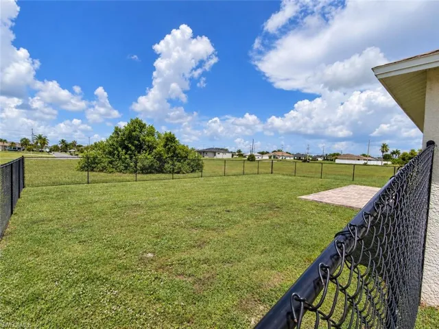 6' Fenced Backyard