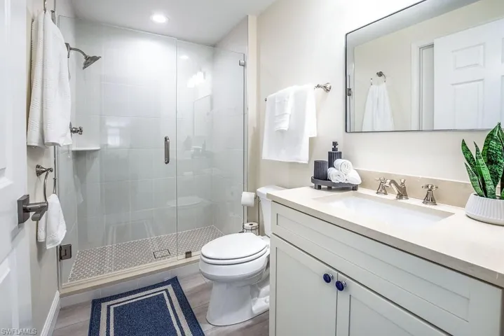 Main Floor bathroom