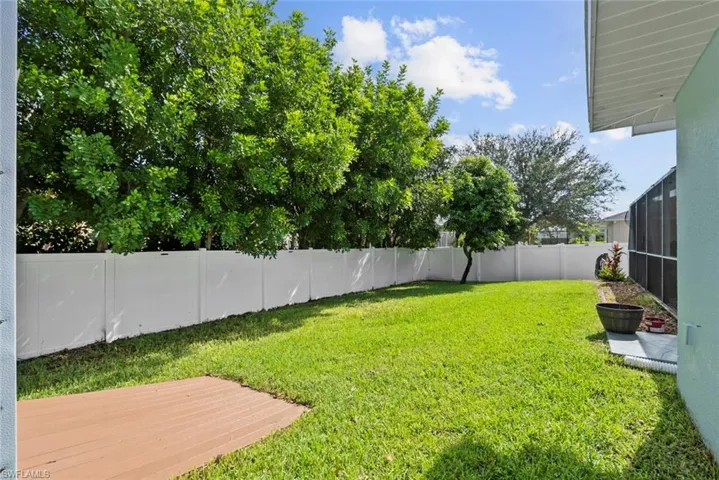 1619 Sw 43rd Ln, Cape Coral, Florida 33914